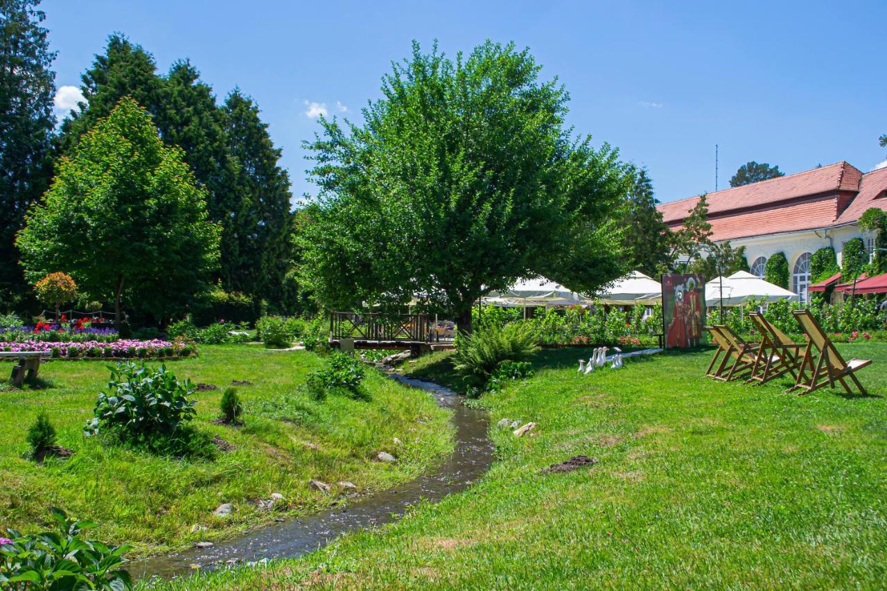 אווריג Vila Rozalia Garden Gate מראה חיצוני תמונה