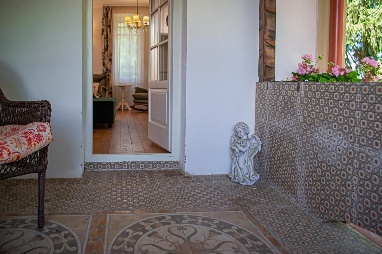 אווריג Vila Rozalia Garden Gate מראה חיצוני תמונה