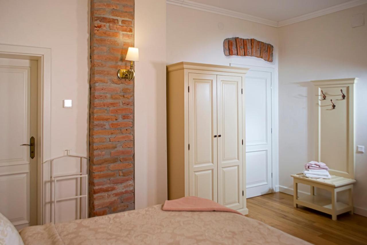 אווריג Vila Rozalia Garden Gate מראה חיצוני תמונה