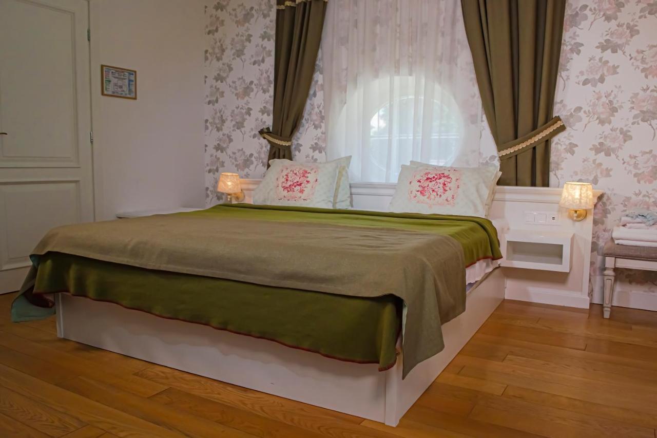 אווריג Vila Rozalia Garden Gate מראה חיצוני תמונה